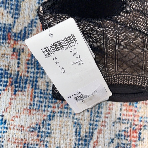 Chantelle Intimates & Sleepwear Chantelle C Ideal Back Smoothing